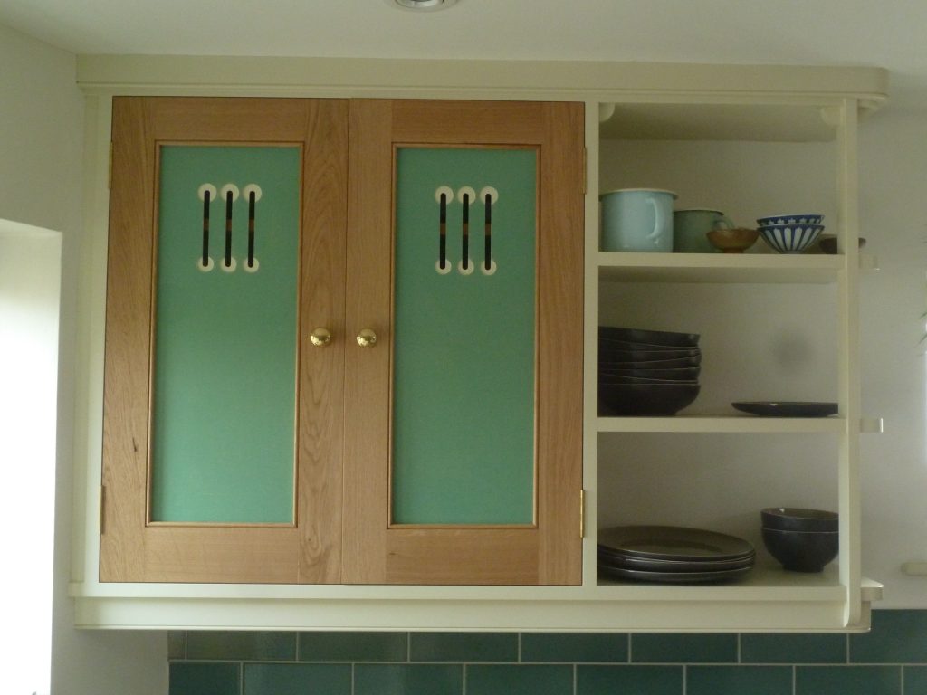 Kitchen cupboard, Yarnton
